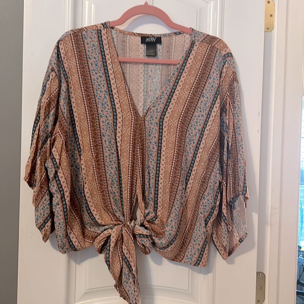 flowy sleeve tie front boho blouse